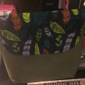 Thirty one purse new with tags olive color